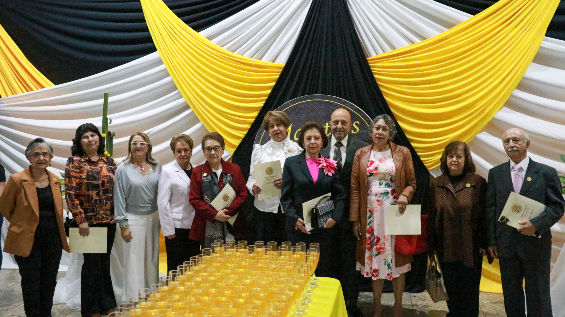 “Vidas que Dejan Huellas”: Aguadas homenajeó a 18 maestros que marcaron generaciones