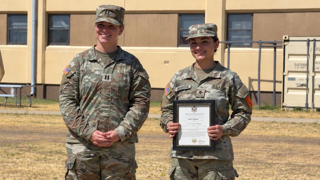 Ana Sofía Manrique Galvis, ascendida a especialista en el Ejército de los Estados Unidos